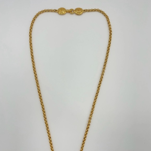 Authentic Chanel Coco Mark Vintage Logo Gold Chain Necklace 84.94g W/Box - Picture 10 of 15